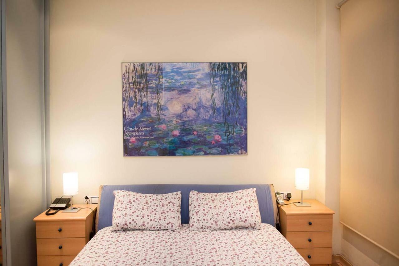 Lovely Apartment At Park Gueell Barcelona Exteriör bild