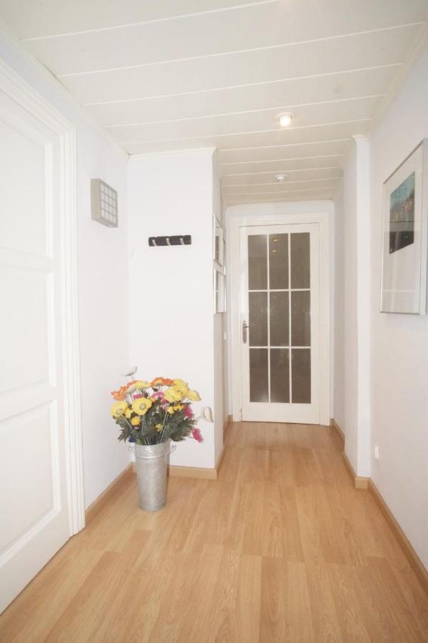 Lovely Apartment At Park Gueell Barcelona Exteriör bild