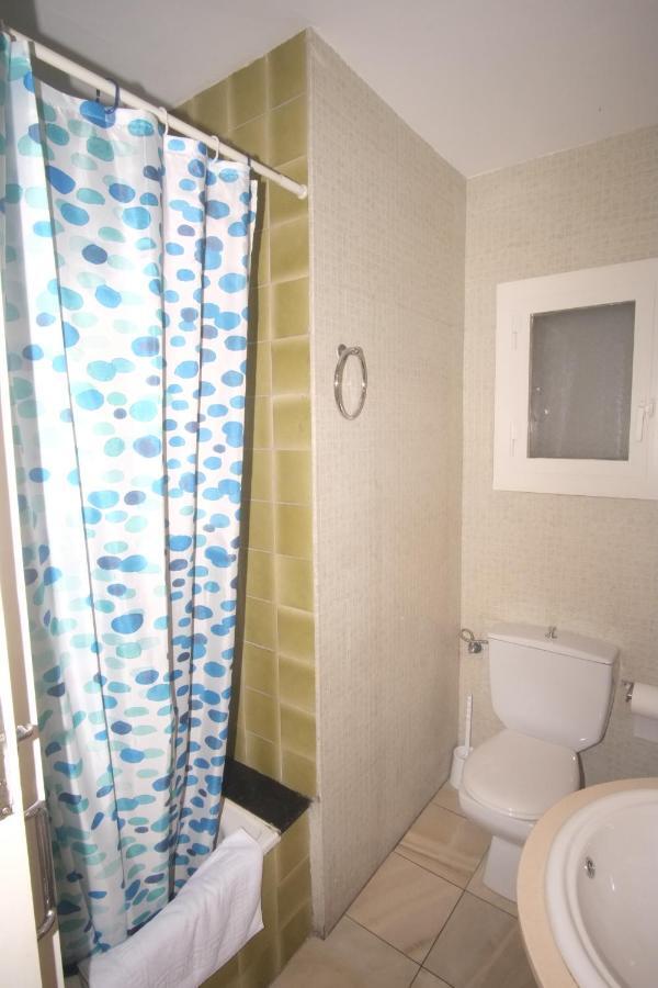 Lovely Apartment At Park Gueell Barcelona Exteriör bild