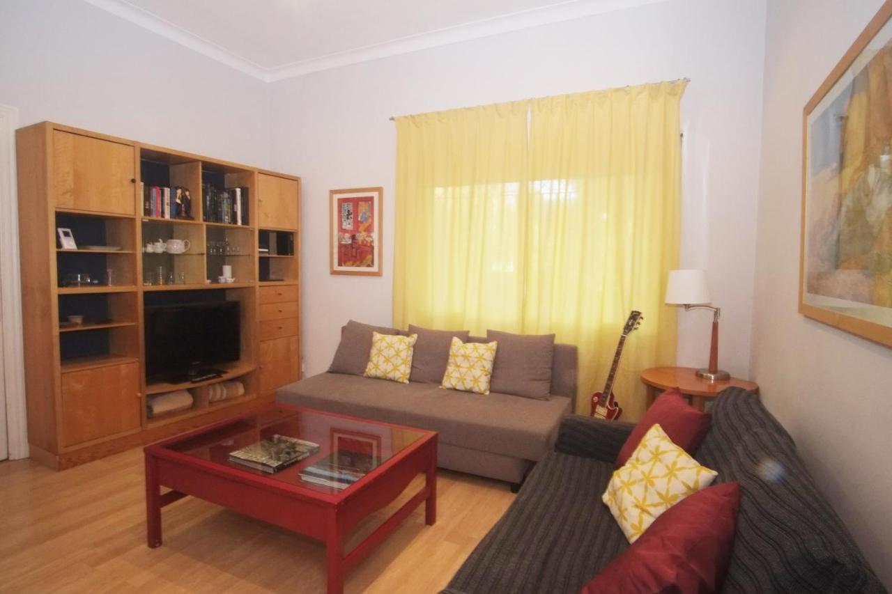Lovely Apartment At Park Gueell Barcelona Exteriör bild