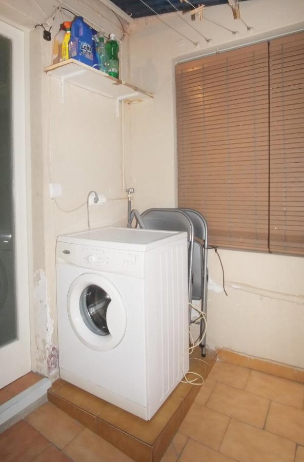 Lovely Apartment At Park Gueell Barcelona Exteriör bild