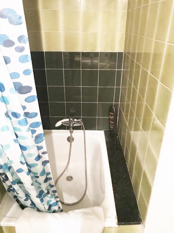Lovely Apartment At Park Gueell Barcelona Exteriör bild